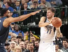 森林狼抢七20分逆转进西决战独行侠