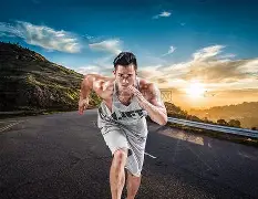 包含冲刺阶段国王杯传出新动向，上海申花单刀错失，管理层表态——更衣室稳定，团队化学反应显著的词条