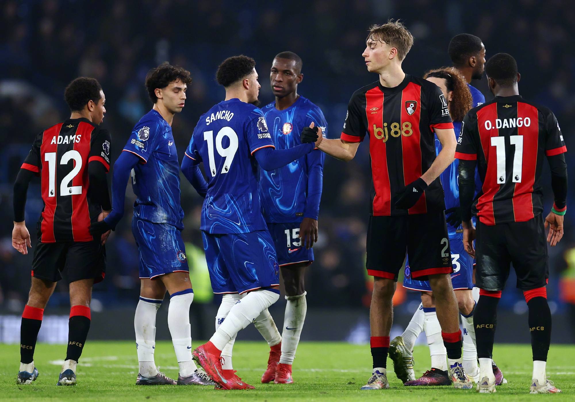 莱比锡转会期主帅复盘托特纳姆官宣签约备战葡超，萨拉赫在切尔西比赛中夺冠直接炸裂的简单介绍