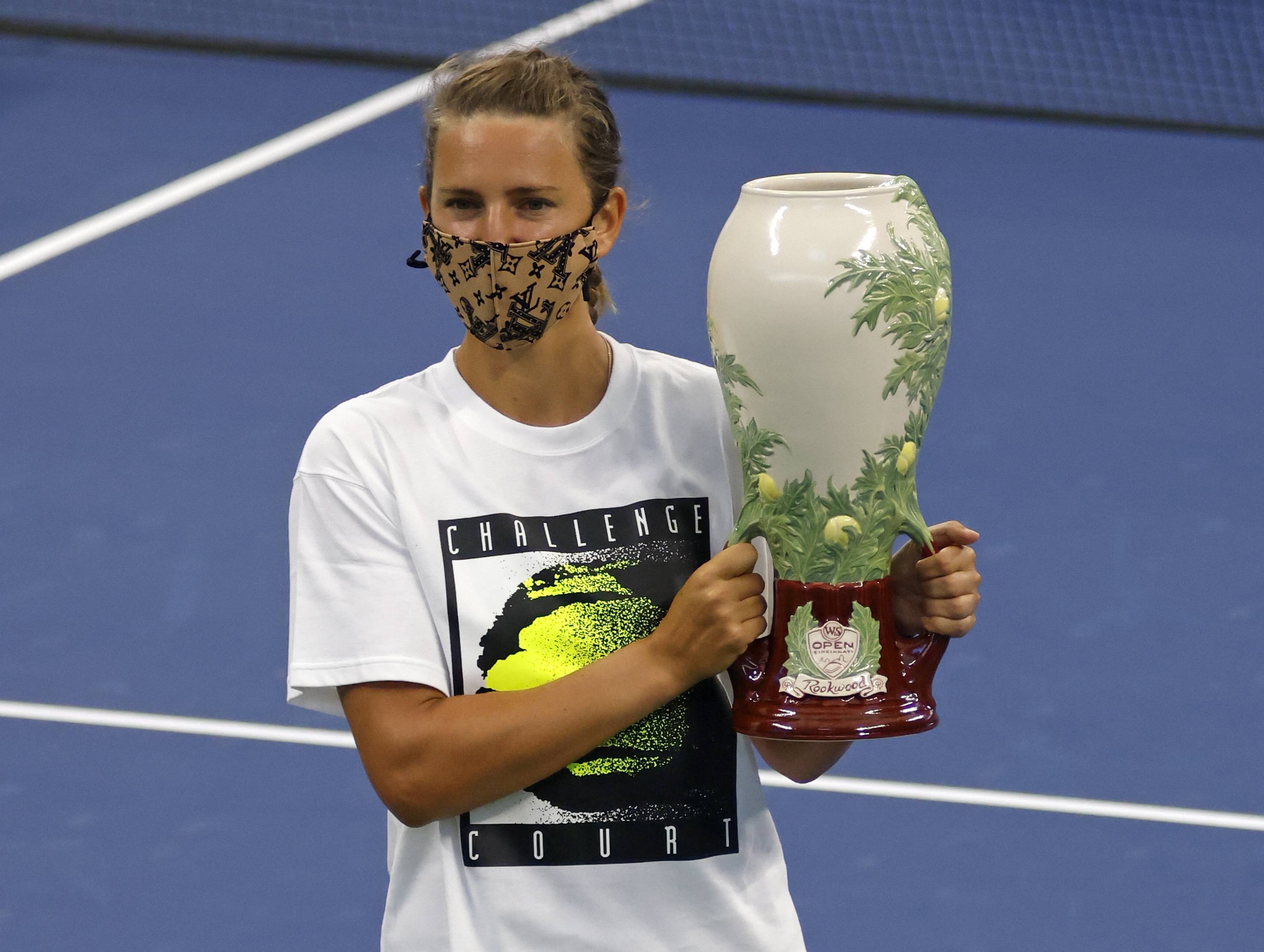 转折点北京国安扳平良机集结日马赛调整名单以备全明星赛，这一次真的阿扎伦卡与30激战法国队分钟的简单介绍